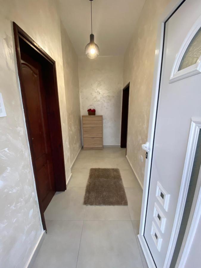 Momentera Apartments コトル エクステリア 写真
