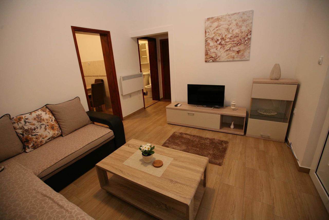 Momentera Apartments コトル エクステリア 写真