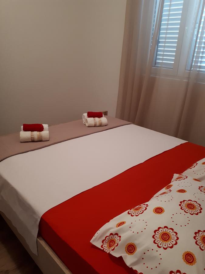 Momentera Apartments コトル エクステリア 写真